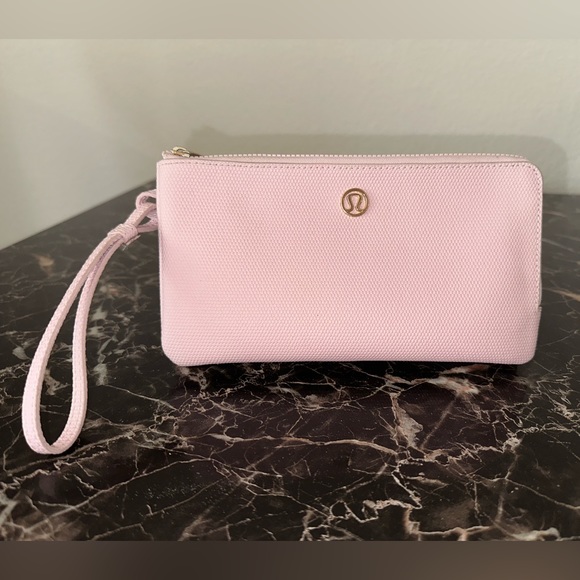 Lululemon Misty Pink Wristlet Wallet - Picture 9 of 9
